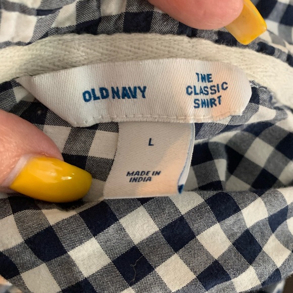 Old Navy Gingham button blouse Size L - Picture 4 of 4